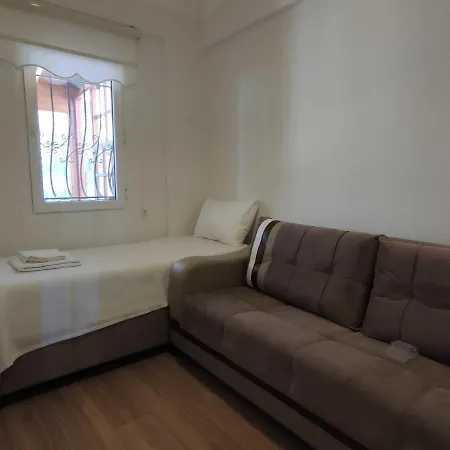 Daire Flat 600 M To Beach With Sea View In Bodrum